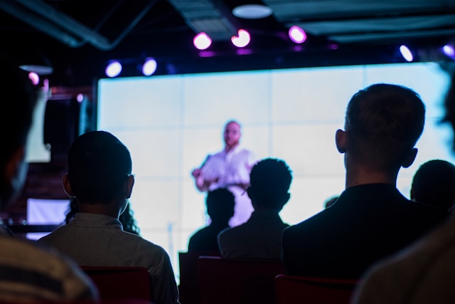 Motivational Speakers Why Audiences Forget Most Talks Within a Day