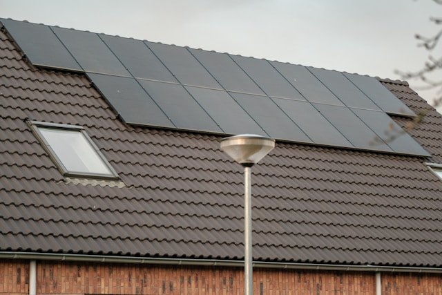 How the Right Solar Panel Contractor Can Maximise Your Long-Term Energy Savings
